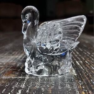 Lead Crystal Swan Figurine